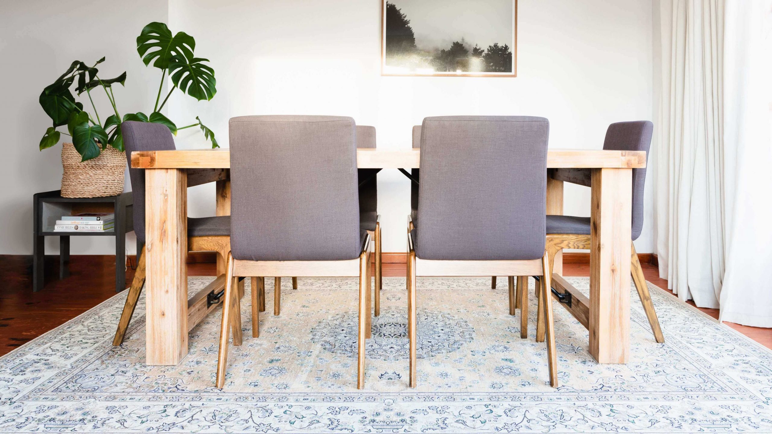 17 Perfect Rugs To Put Under Your Dining Table