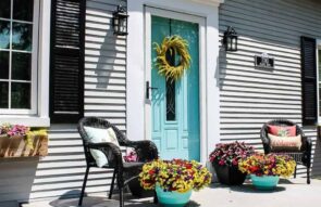 Deco Mesh Summer Wreath Ideas for a Stylish Front Door