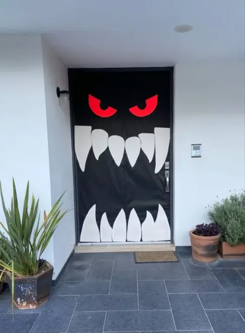 Spooky Face Door