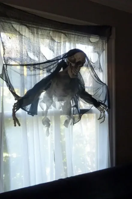 Creepy halloween window design Curtains