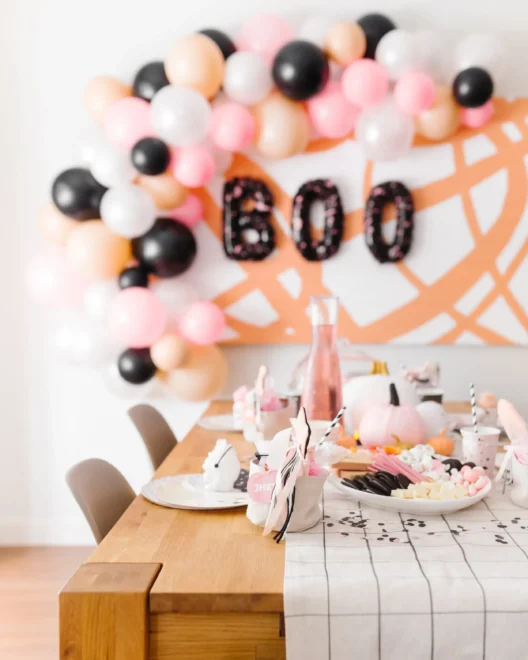 Peachy Perfect Halloween Decoration Idea